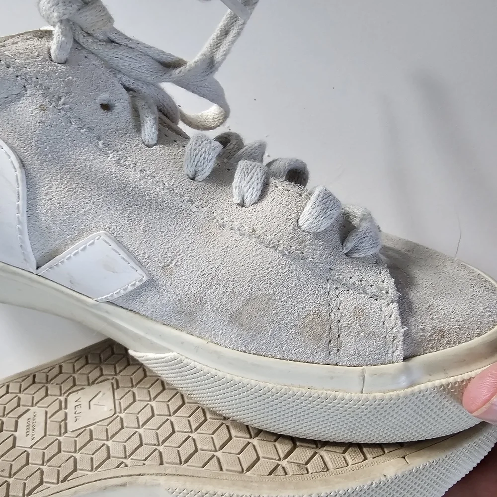 Veja Campo Suede Sneaker - "Natural White" - Picture 9 of 11